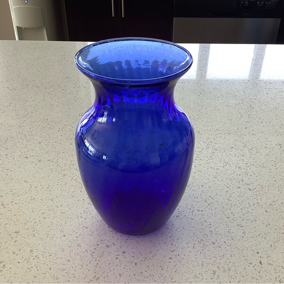 Crate and Barrel glass place settings. - Picture 5 of 9